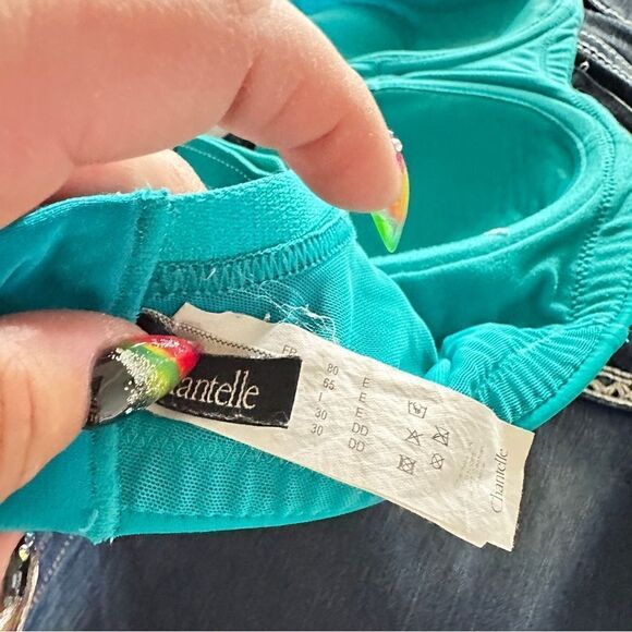 Chantelle high impact multi way underwire sports bra in turquoise Sz 30DD - Picture 5 of 6